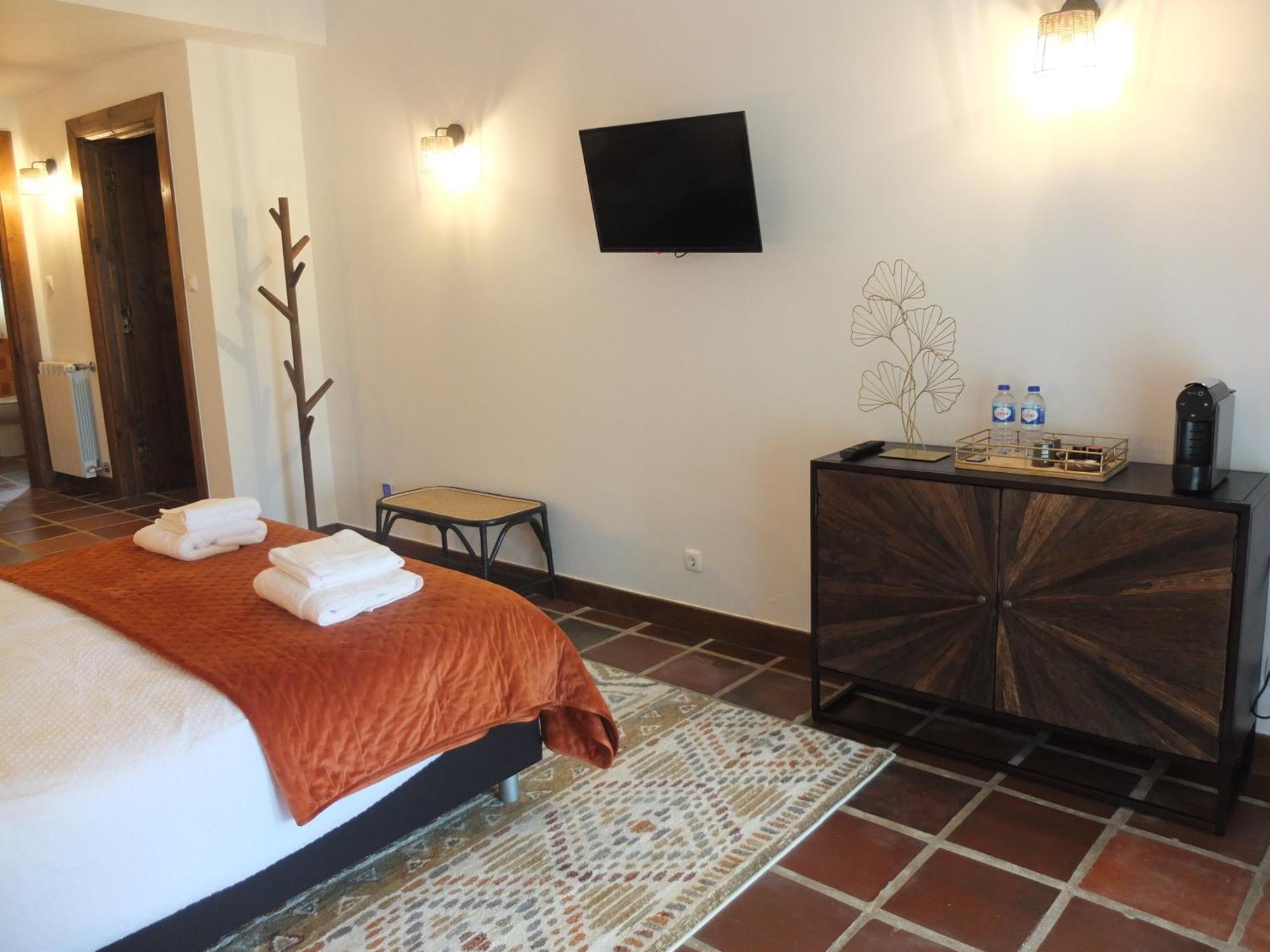 Quinta De Mocamedes - Turismo De Habitacao Hotel โวเซลา ภายนอก รูปภาพ