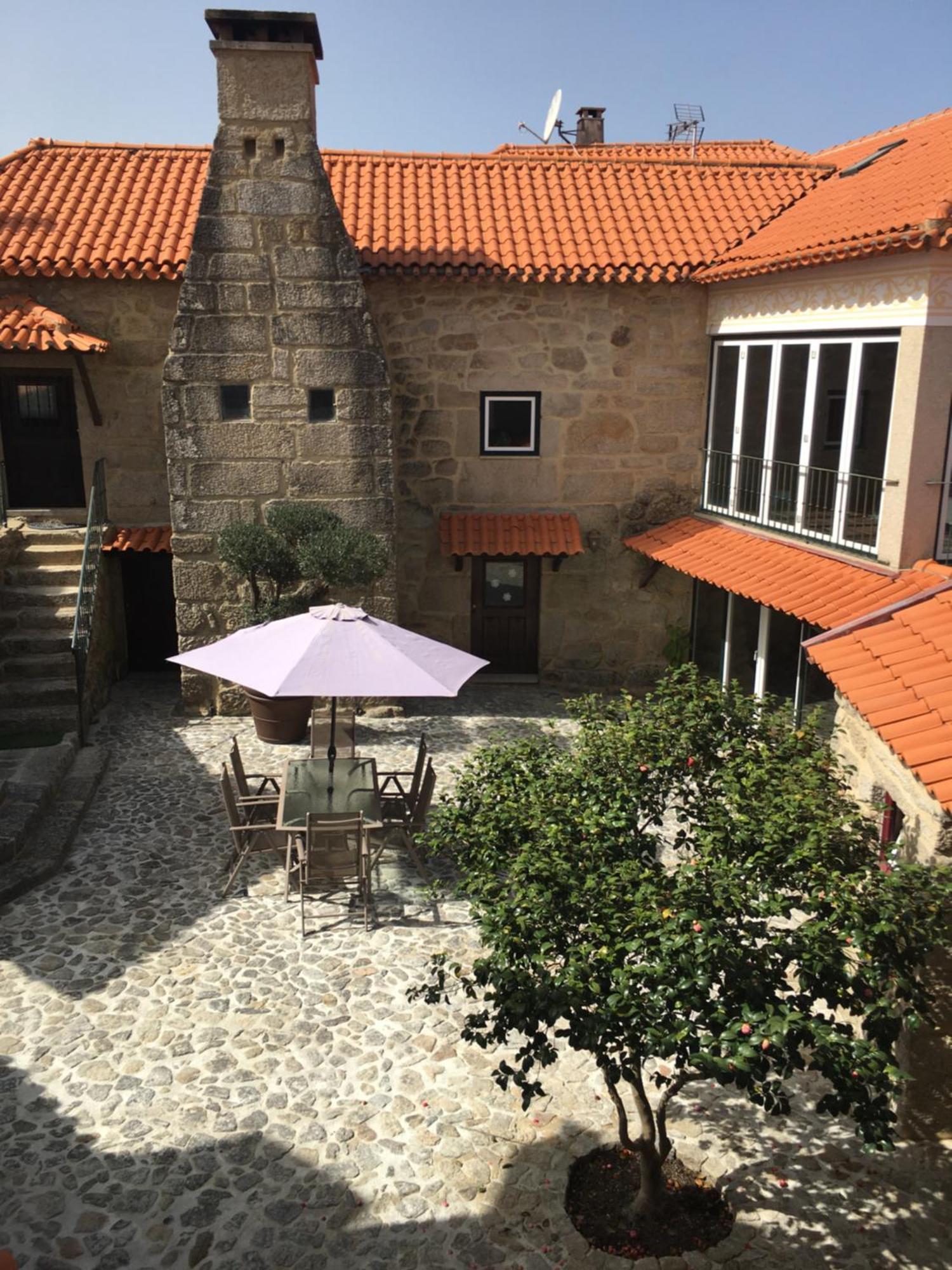 Quinta De Mocamedes - Turismo De Habitacao Hotel โวเซลา ภายนอก รูปภาพ